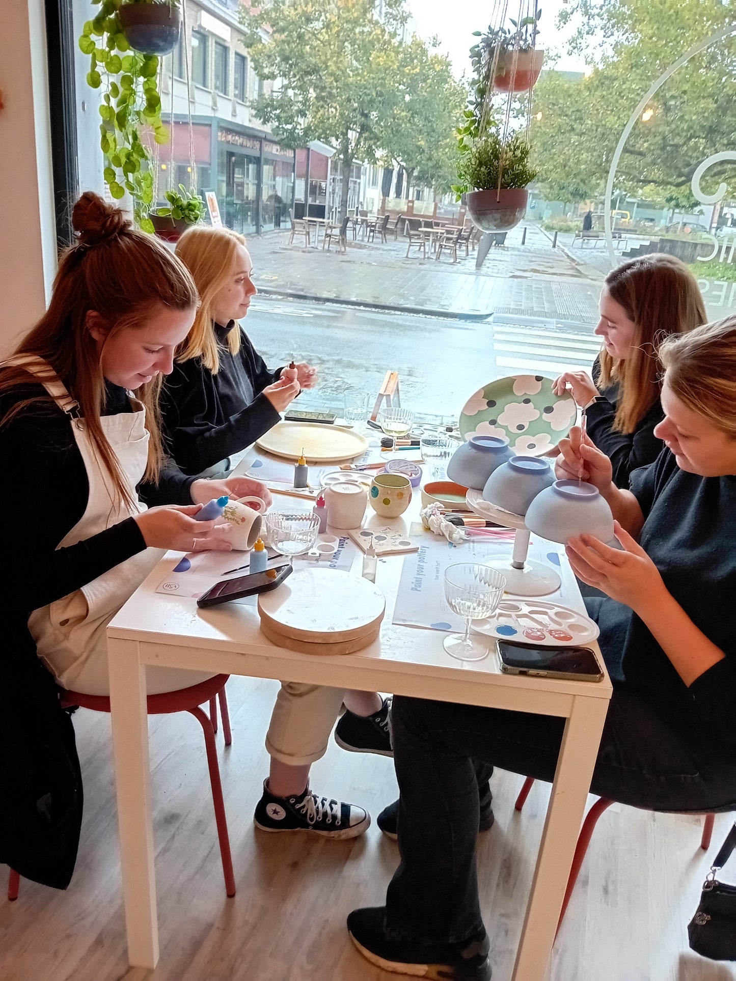 Last minute spots: Paint your pottery